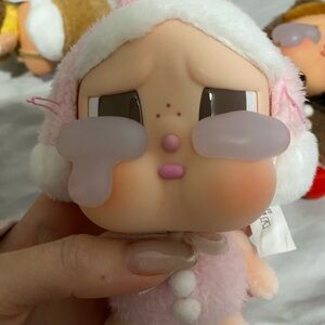 Popmart crybaby vinyl plush